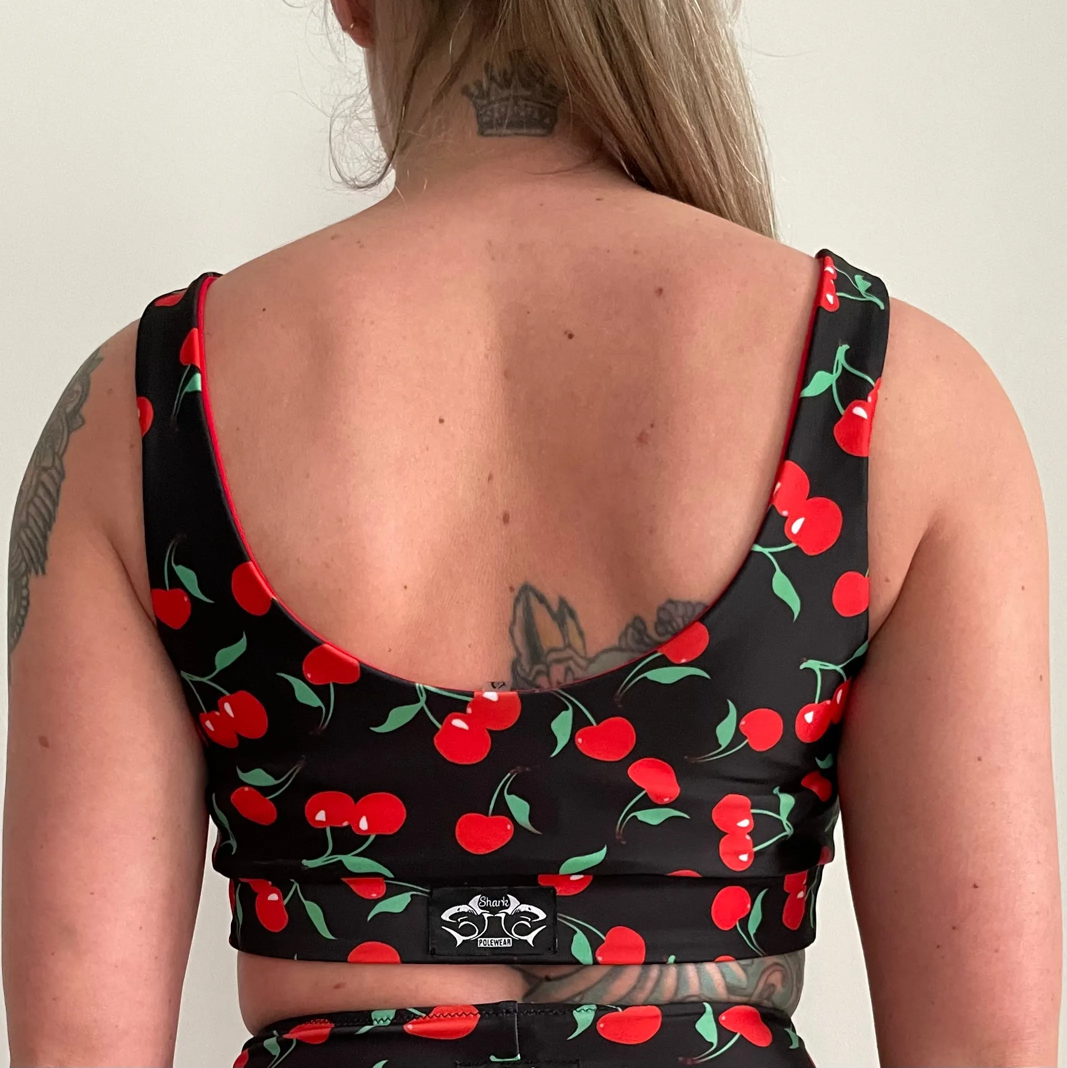 Doublesided Top Cherry - Shark