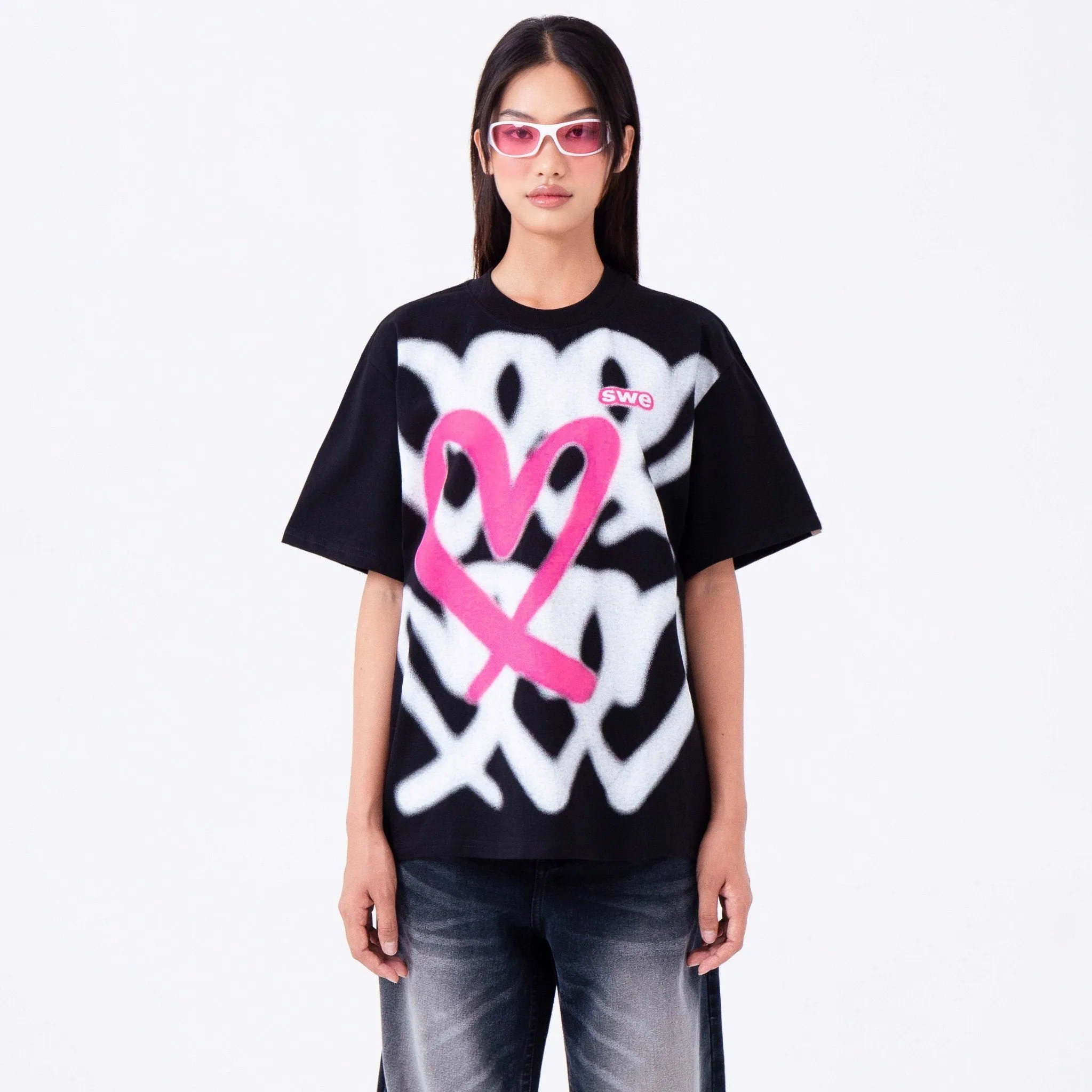 HEARTS TEE - BLACK