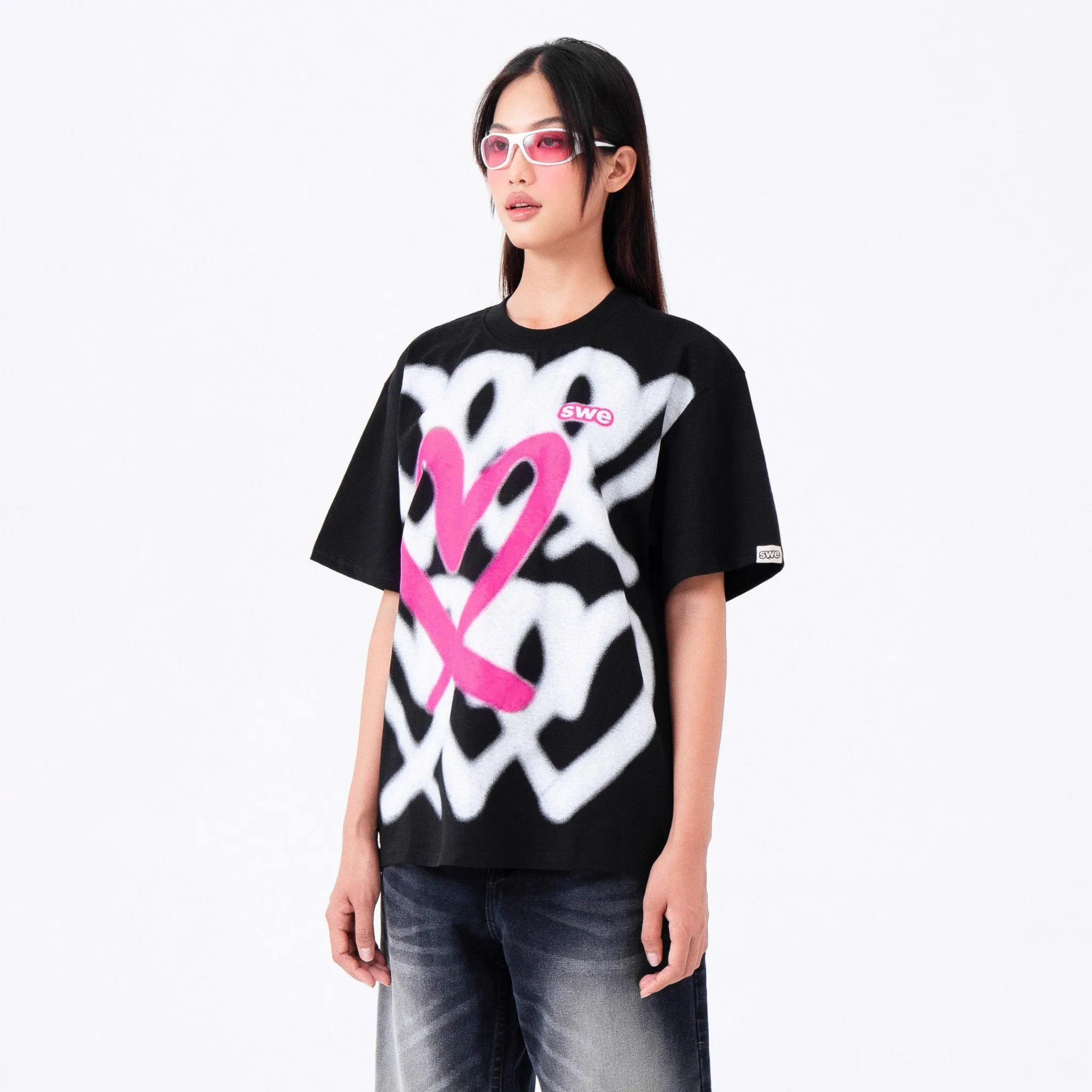 HEARTS TEE - BLACK