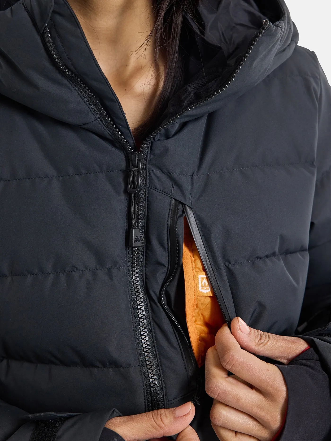 Loyll Down Jacket