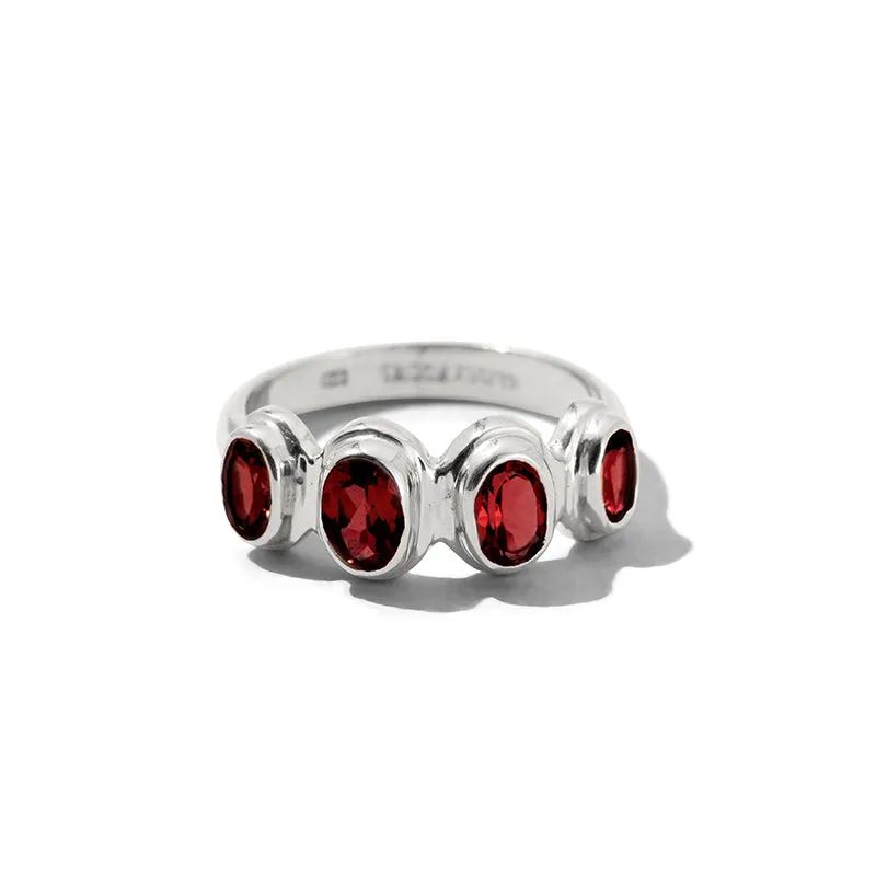 Zante Ring, Garnet, Silver