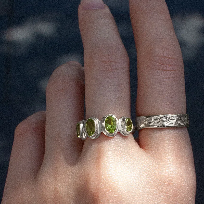 Zante Ring, Peridot, Silver